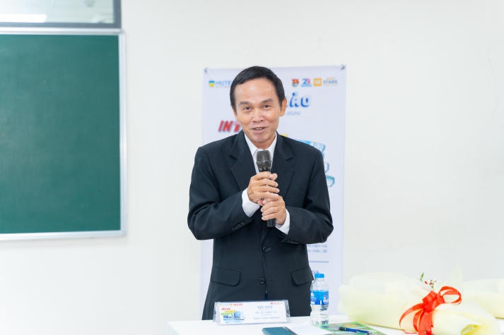 Sinh viên Khoa Xây dựng HUTECH tìm hiểu giải pháp chống thấm công nghệ Việt 87