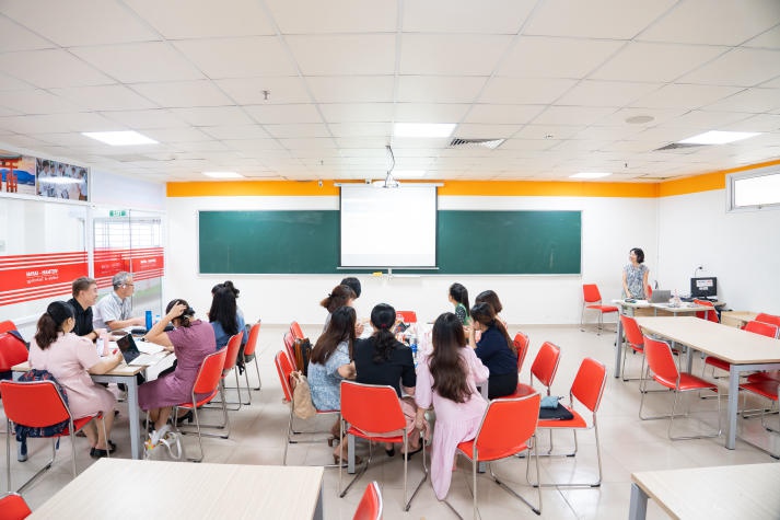 Viện Công nghệ Việt - Nhật HUTECH tổ chức tập huấn triển khai giờ học với giáo trình Marugoto 28