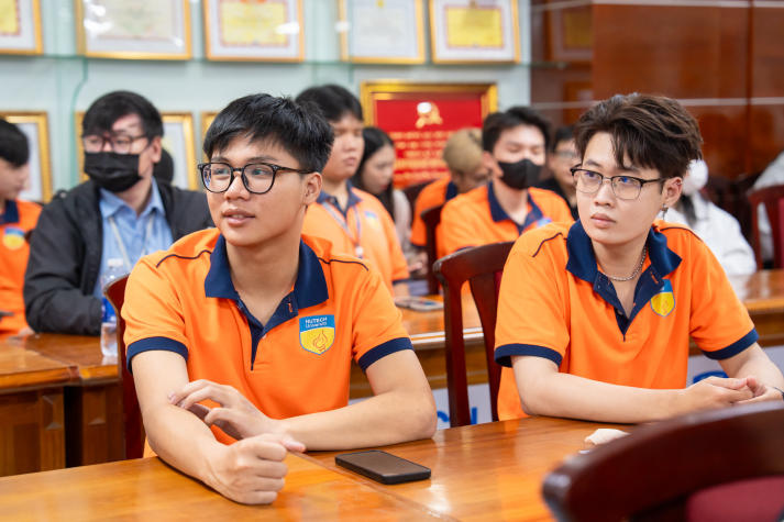 Sinh viên Khoa Quản trị kinh doanh "mở khóa" tiềm năng nghề nghiệp Sales Logistics 53