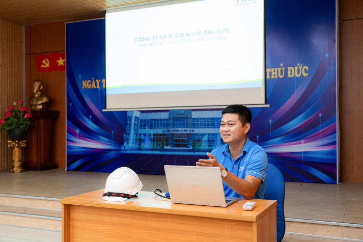 Trải nghiệm thực tế tại nhà máy nước: Bước đệm nghề nghiệp cho sinh viên Viện Khoa học Ứng dụng HUTECH 14