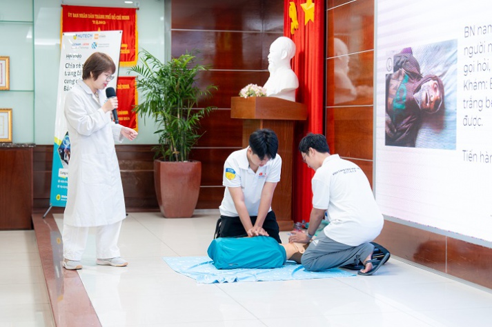 Hội thảo First Aid Skill: Trang bị “lá chắn” bảo vệ sức khỏe toàn diện cho sinh viên VJIT 85