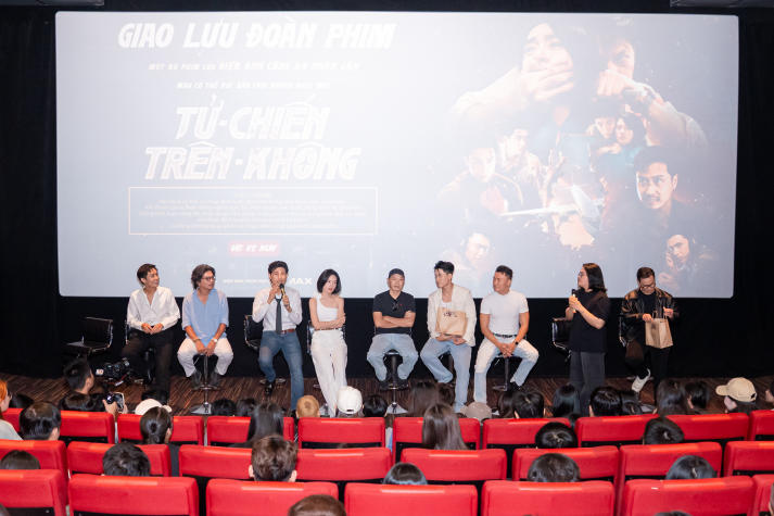 [Video] Tiếp cận điện ảnh cùng dàn diễn viên “Tử chiến trên không”, sinh viên HUTECH mở rộng góc nhìn nghệ thuật 18