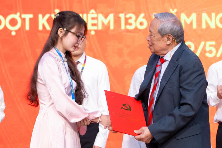 HUTECH vinh danh 269 Thanh niên tiên tiến, lan tỏa tinh thần học tập và làm theo gương Bác năm 2026 88