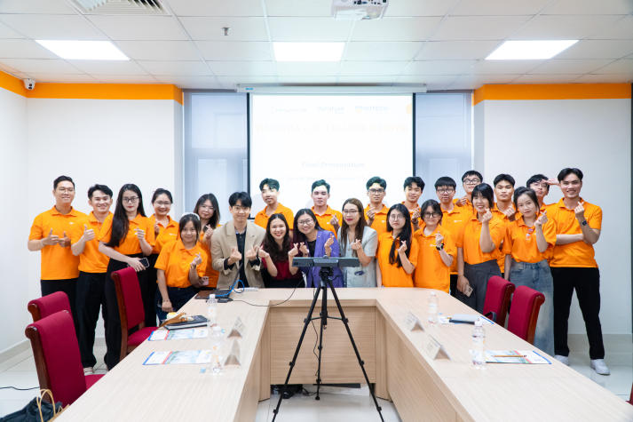 Hanwha Life Finance Mentor: Bệ phóng cho sinh viên HUTECH tự tin khẳng định bản lĩnh 51