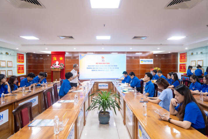 Ban Chấp hành Đoàn trường HUTECH củng cố nhân sự, sẵn sàng cho nhiệm vụ mới 156