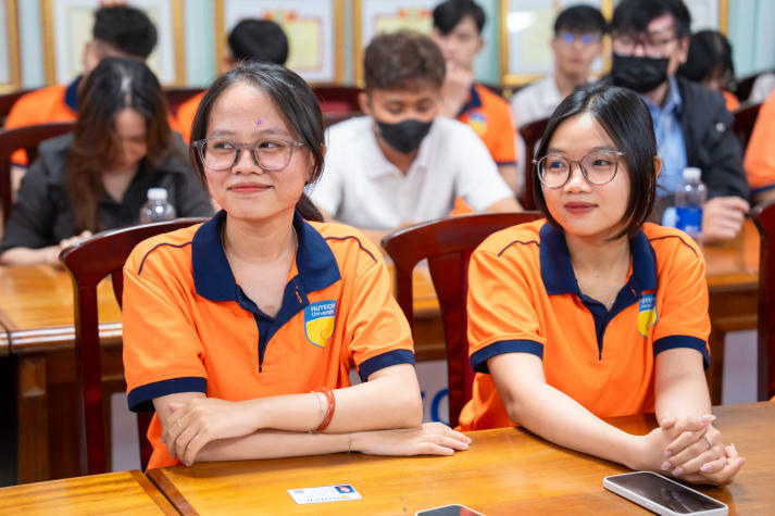 Sinh viên Khoa Quản trị kinh doanh "mở khóa" tiềm năng nghề nghiệp Sales Logistics 55