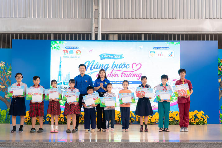 25 ngày Mùa hè xanh HUTECH: Nhiều công trình ở lại, vô vàn giá trị lan tỏa 67
