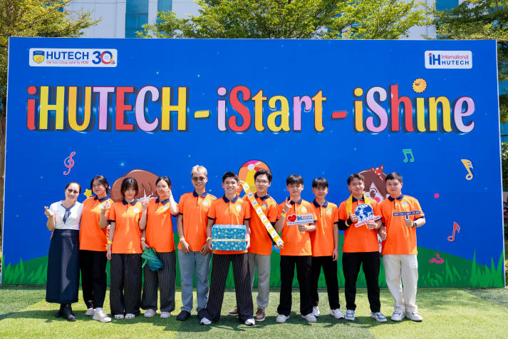 [Video] “iHUTECH - iStart - iShine”: Hành trình gắn kết tân binh Viện Đào tạo Quốc tế 2025 90