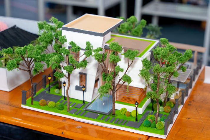 HUTECH TECHSHOW 2025: Nearly 3,000 open job opportunities, 370 graduation projects on display 158