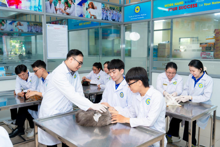 [Ảnh] Khám phá loạt “tọa độ” học tập, thực hành và rèn luyện thú vị tại HUTECH 43