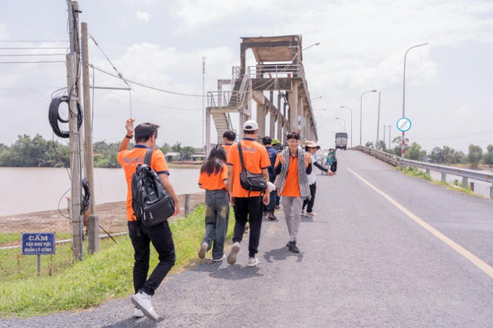 Sinh viên ngành Quản lý tài nguyên và môi trường khám phá rừng phòng hộ và hệ thống cống đập Ba Lai (Bến Tre) 122