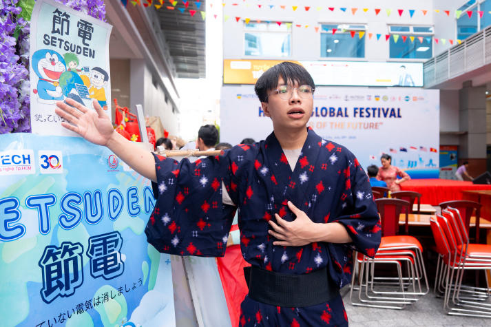 [Video] Sinh viên HUTECH “chạm” vào đa sắc văn hóa tại HUTECH Global Festival 2025 40