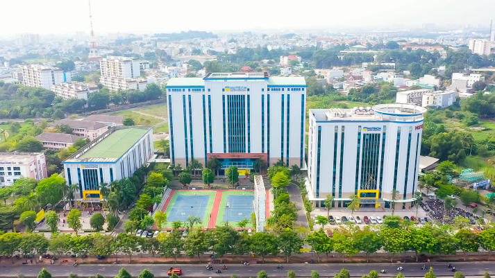 [Video] HUTECH - 31 năm kiến tạo nội lực, vươn tầm phát triển 20