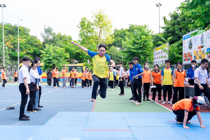 Sinh viên HUTECH nâng cao thể lực, rèn luyện bản lĩnh tại Ngày hội "Sinh viên khỏe" 59