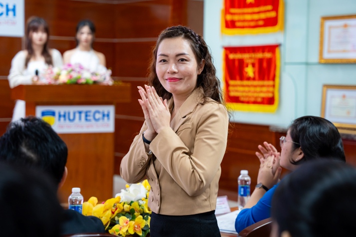 Sinh viên HUTECH đạt 07 giải tại Giải thưởng Khoa học và Công nghệ dành cho sinh viên trong cơ sở giáo dục đại học năm 2024 285