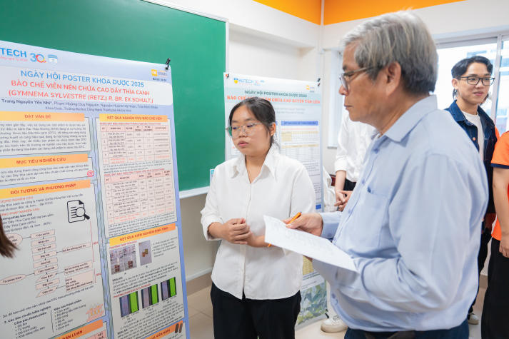 [Video] Ngày hội Poster Khoa Dược 2025: Khơi nguồn đam mê, lan tỏa tri thức khoa học 36