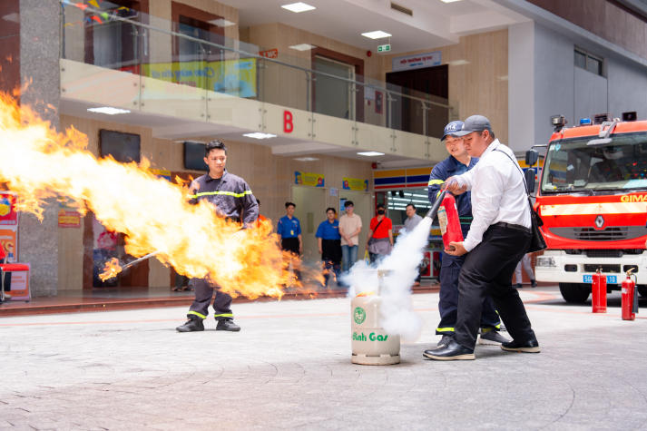 HUTECH sẽ tổ chức diễn tập phòng cháy, chữa cháy tại Thu Duc Campus vào sáng 21/12 tới 37