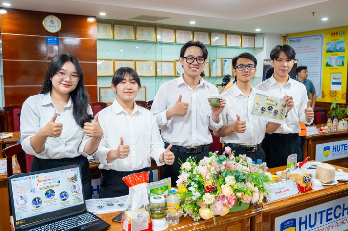 [Video] Tiên phong mô hình Đại học - Doanh nghiệp, HUTECH giải bài toán nhân lực chất lượng cao 78