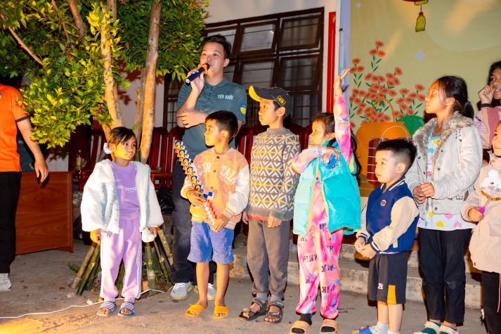 HUTECH sẽ mang “Xuân yêu thương” đến với các em học sinh khó khăn của Trường Tiểu học Hàm Cần 2 (tỉnh Bình Thuận) 19