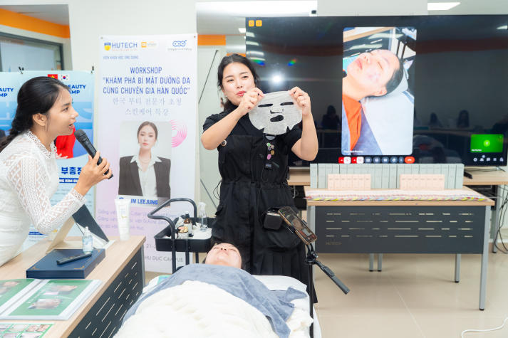 [Video] Sinh viên Viện Khoa học Ứng dụng khám phá bí mật chuẩn K-Beauty cùng chuyên gia Hàn Quốc 190
