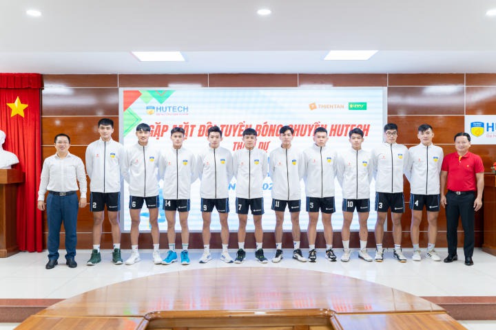 Đội tuyển Bóng chuyền nam, nữ HUTECH đã sẵn sàng chinh phục vòng Chung kết Giải Bóng chuyền Sinh viên toàn quốc 2023 108