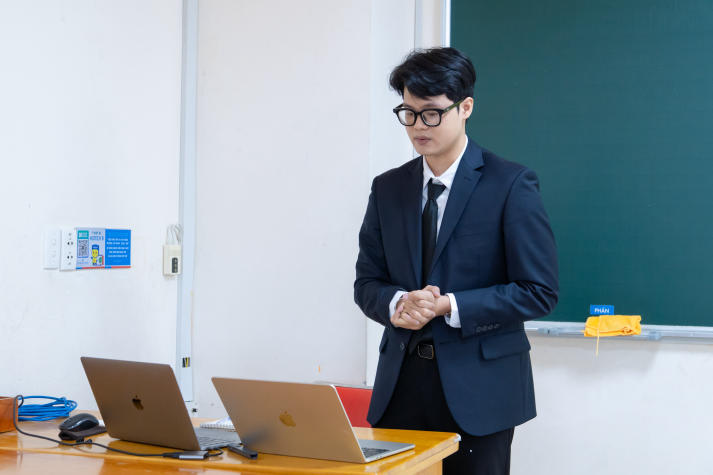 Bắt mạch thị trường số qua các nghiên cứu giàu tính ứng dụng tại buổi bảo vệ luận văn/đề án Thạc sĩ ngành Marketing 34