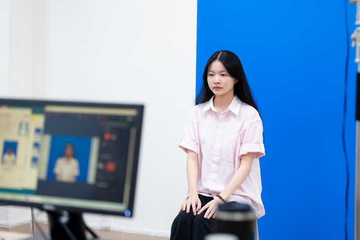 [Video] Đông đảo thí sinh, phụ huynh đến HUTECH nhập học từ tờ mờ sáng ngày đầu tiên 67