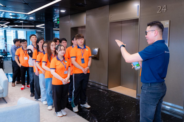 Cùng Metro, IT-ers HUTECH khám phá môi trường làm việc chuyên nghiệp tại Vietnam Silicon 82