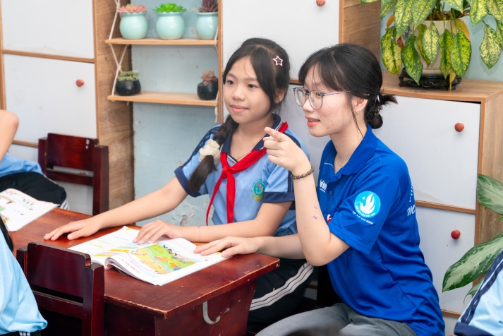 Mùa hè xanh HUTECH 2025 mặt trận Đồng Tháp: Hành trình trưởng thành, gắn kết và lan tỏa yêu thương 89