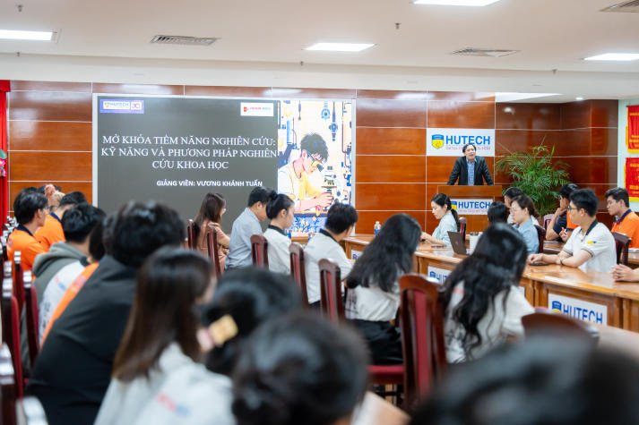 VKIT truyền cảm hứng nghiên cứu khoa học cho sinh viên qua chuyên đề “Mở khóa tiềm năng nghiên cứu” 30