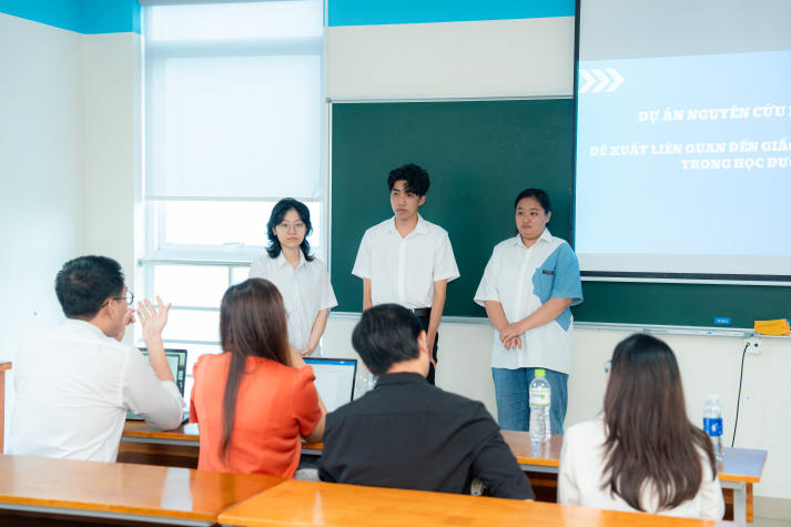 Nhiều công trình nghiên cứu chất lượng tại Hội nghị “Sinh viên nghiên cứu khoa học HUTECH 2025” 270