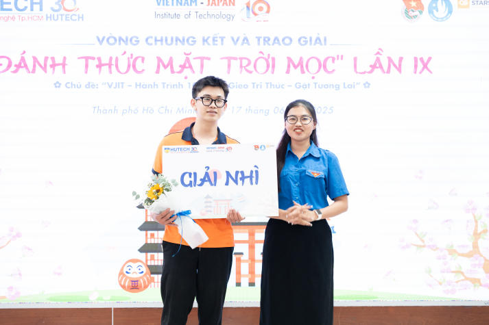 Sinh viên VJIT "so găng" kiến thức tại Chung kết Cuộc thi “Đánh thức mặt trời mọc” lần thứ 9 90