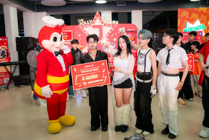 Fire Power Crew đăng quang cuộc thi The Jolly Stars 63