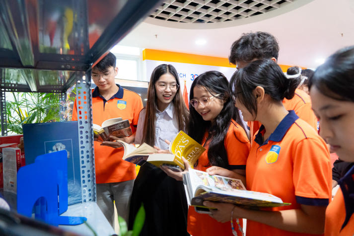 Ra mắt Góc Ấn Độ - điểm giao thoa văn hóa và học thuật tại HUTECH 87