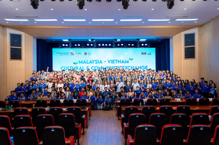 HUTECH connects Vietnamese and Malaysian youth through the International Green Summer Volunteer Campaign 2026 83