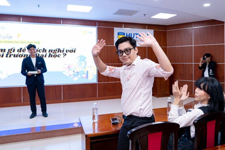 Tân sinh viên HUTECH cùng MC Trác Thuý Miêu bàn chuyện “Làm gì để thích nghi với môi trường Đại học” 47
