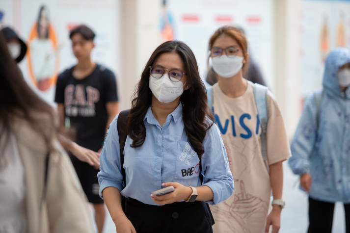 Văn minh học đường: Sinh viên HUTECH - Phối đồ thật chất 86