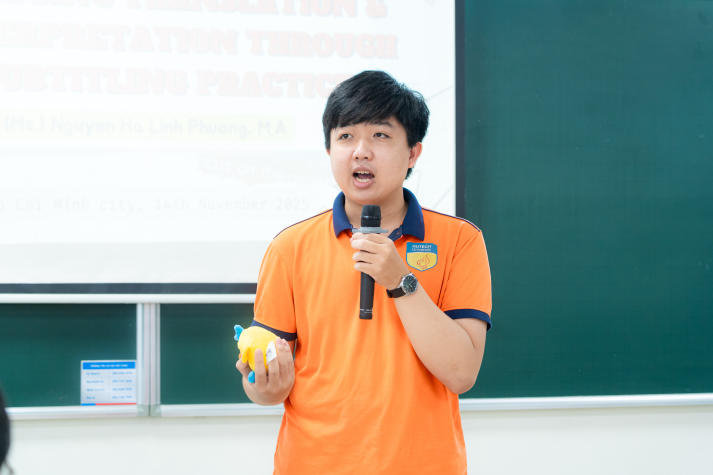 Sinh viên Khoa Tiếng Anh nâng cao kỹ năng biên - phiên dịch trong kỷ nguyên số 33