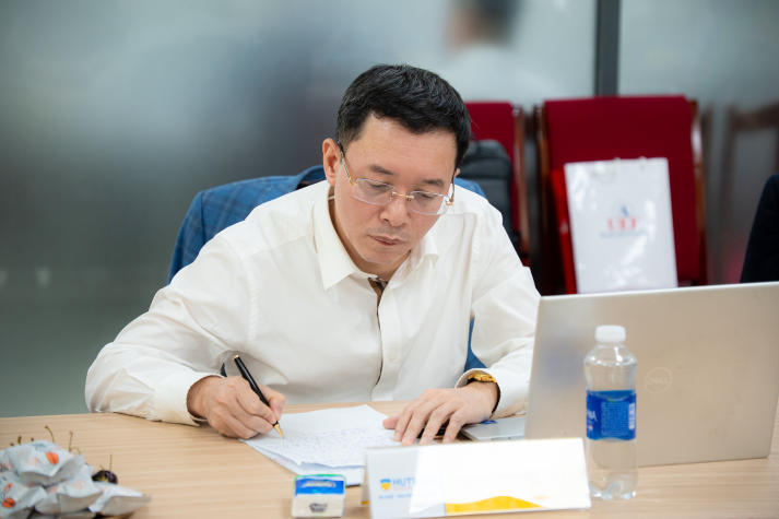 NCS Đinh Hoàng Anh Tuấn bảo vệ Luận Án Tiến sĩ cấp Trường tại HUTECH 64