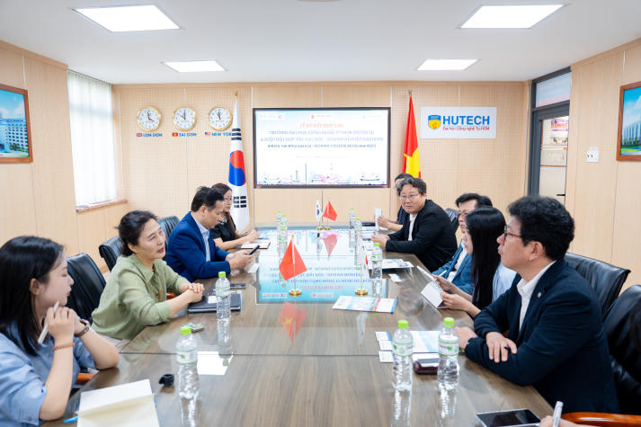 HUTECH signs MoU with Daejeon Industry-Academia Consortium to enhance technology study programs 11