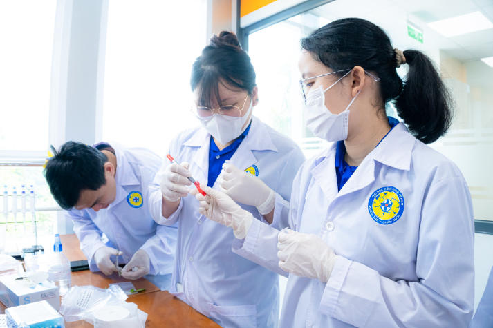Phù Sa Genomics đồng hành cùng sinh viên Khoa Thú y - Chăn nuôi phát triển kỹ năng xét nghiệm sinh học phân tử 84