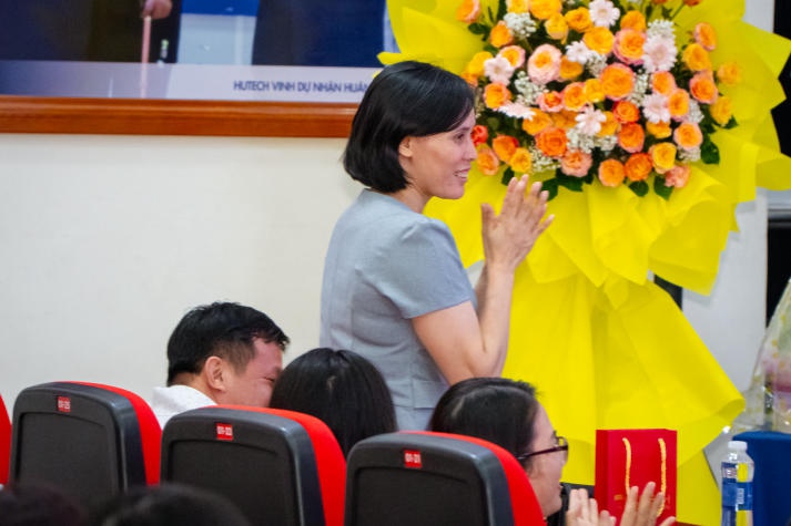 Khoa Luật HUTECH rộn ràng chào đón mốc son 10 năm thành lập 42