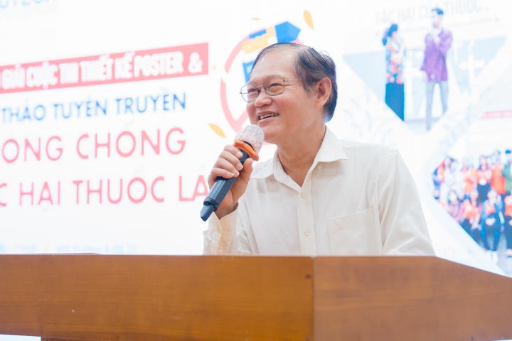 Sinh viên HUTECH sôi nổi tìm hiểu “Tác hại của thuốc lá và thuốc lá thế hệ mới đối với sức khoẻ của thanh thiếu niên” 144