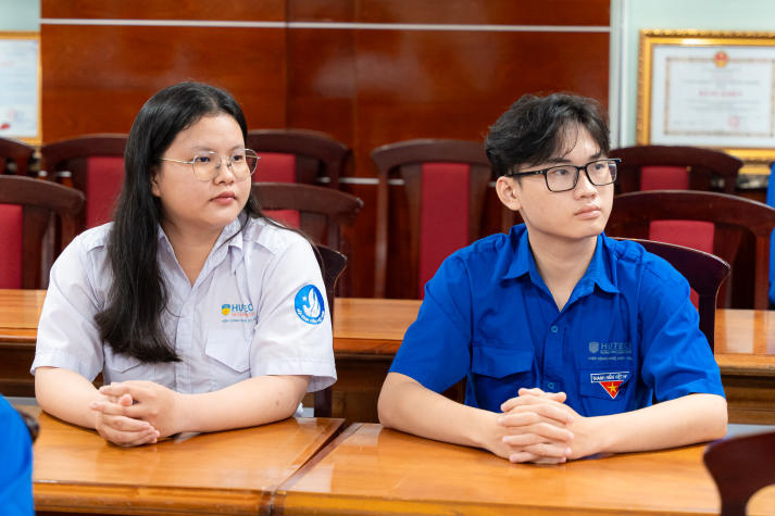 Tuổi trẻ HUTECH phát động quyên góp ủng hộ đồng bào bị ảnh hưởng bởi bão Bualoi 29