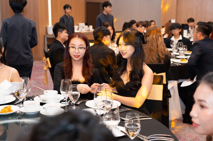 Sinh viên Quan hệ công chúng HUTECH tự tay tổ chức sự kiện cao cấp với hàng loạt doanh nghiệp uy tín đồng hành 137