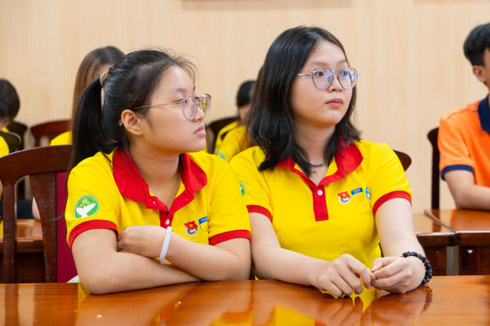 “Xuân Sắc Xanh” ý nghĩa cùng sinh viên Viện Khoa học Ứng dụng và Khoa Xây dựng 36