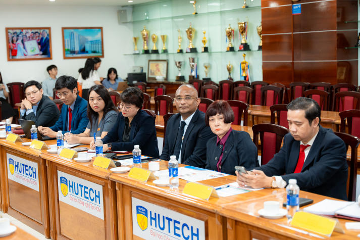 HUTECH Education ký kết hợp tác với TET Education Group: Đẩy mạnh đào tạo liên kết quốc tế và phát triển kỹ năng nghề nghiệp sinh viên 46