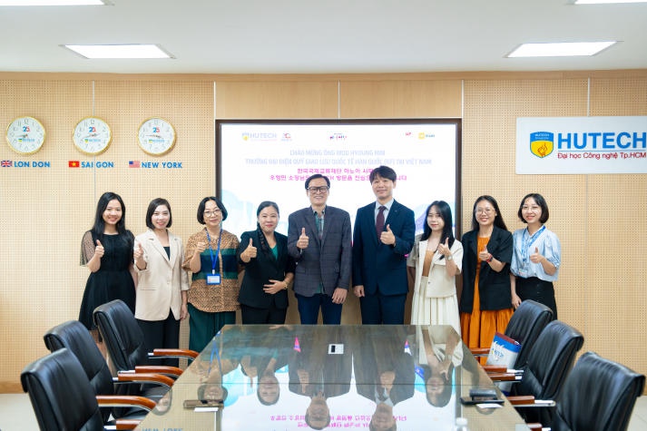 HUTECH đón tiếp và làm việc cùng đại diện Quỹ Giao lưu quốc tế Hàn Quốc (Korea Foundation) 43