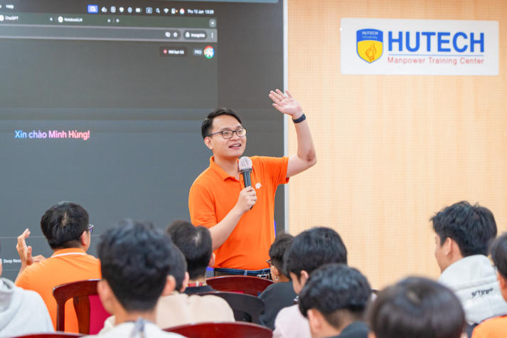 Chuyên gia từ FPT Telecom hướng dẫn sinh viên Khoa Công nghệ thông tin cách ứng dụng GenAI trong nghiên cứu khoa học 33