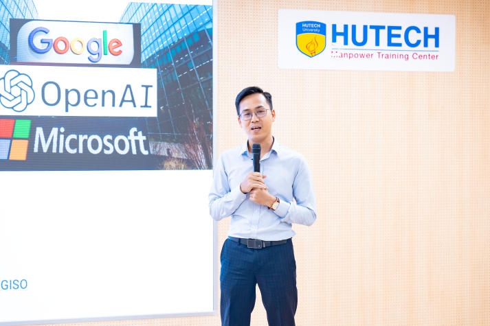 Khám phá chuỗi seminar HUTECH Innovatalk 2024 dành cho sinh viên VJIT 26